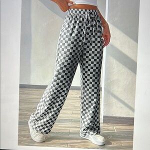 NWT Plus SizeCheckered Black and White Wide Leg Pants